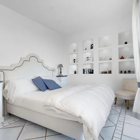 Priora Sleeps 4 With Pool Air Con And Wifi *