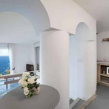 Vila Priora Sleeps 4 With Pool Air Con And Wifi Sorrento